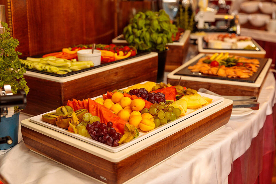 Frisches Obst und Auswahl der Saison
